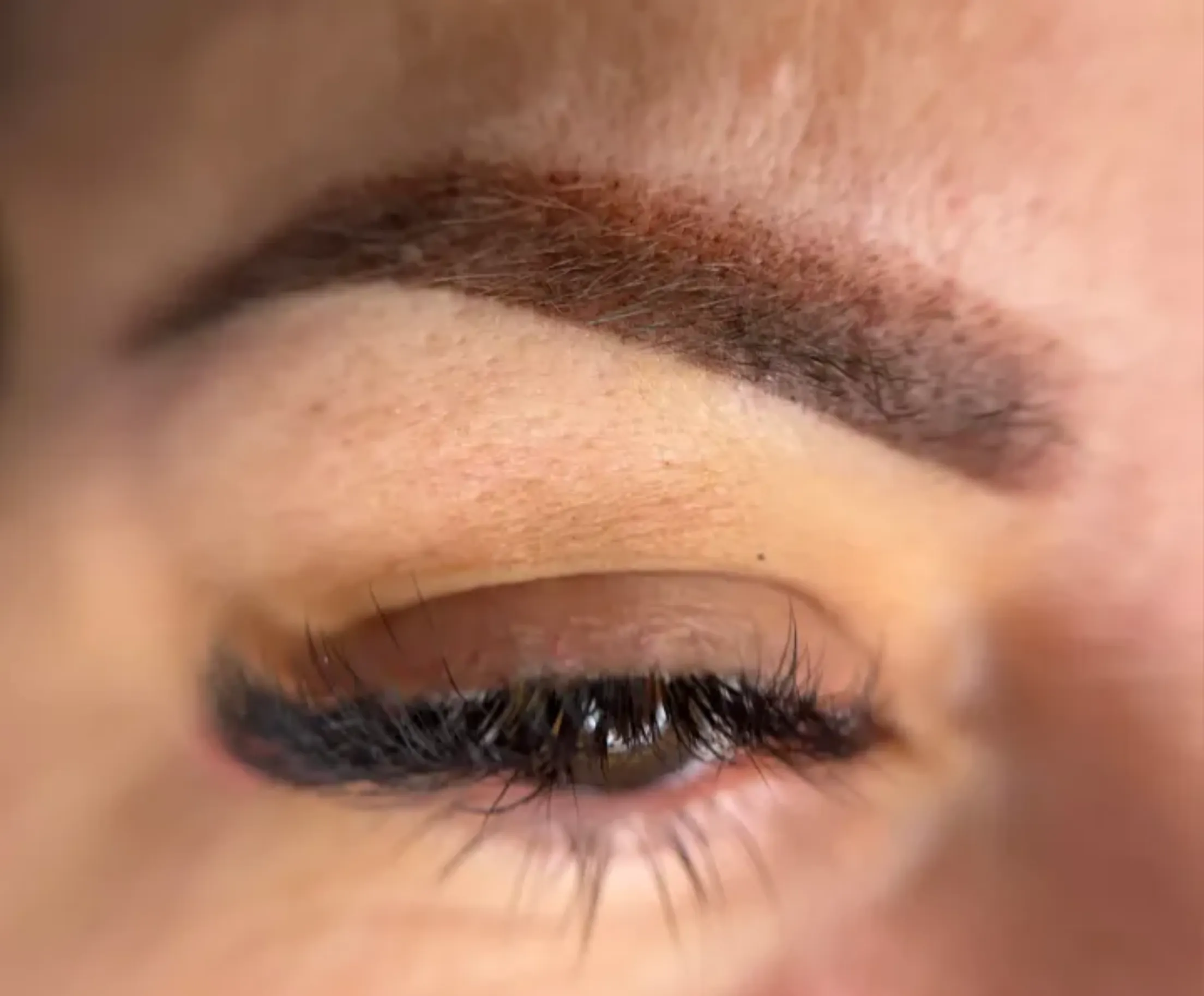 Specialise in Powder Brows or Nano